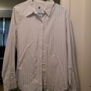 Ladies Gap button up shirt.